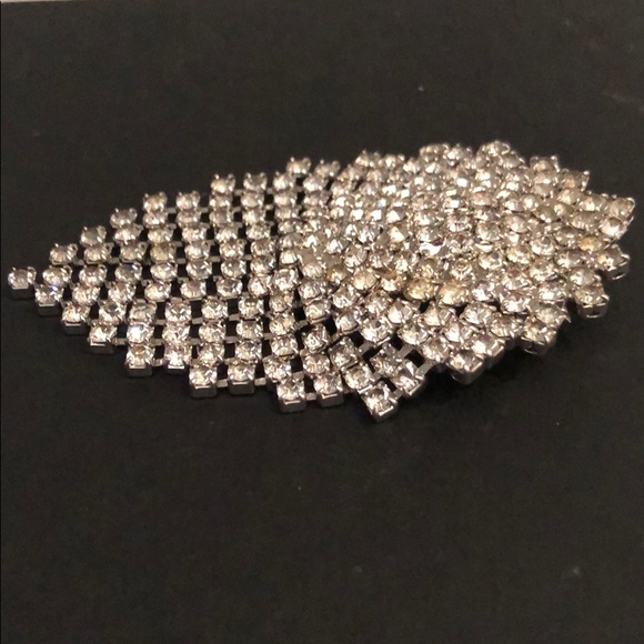 VINTAGE RHINESTONE BROACH - Picture 7 of 8